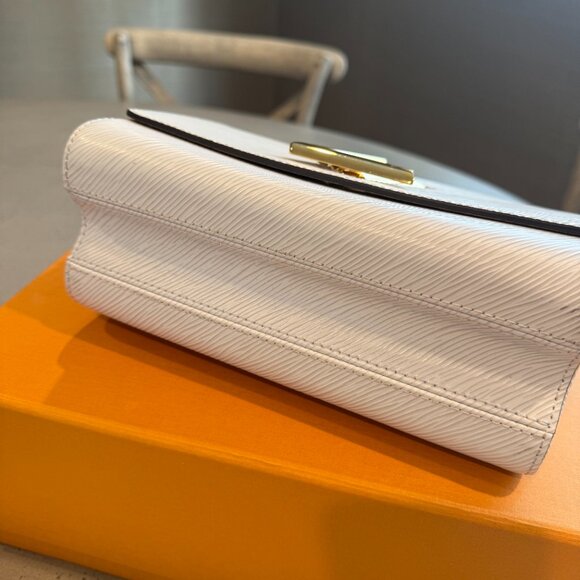 Louis Vuitton Twist PM Epi Leather White Gold - Picture 6 of 12
